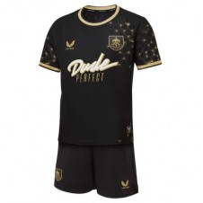 Burnley Tredjeställ Barn 2025-26 Korta ärmar (+ Korta byxor)